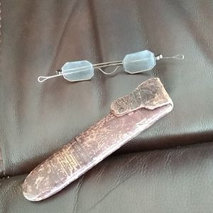 Antique,vintage glasses and leather case